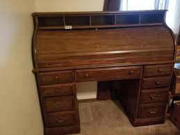 We did not find results for: Vintage Roll Top Desk Augusta House Filled With Great Collectibles Lots Antiques A Few Furniture For Every Room Mid Century Modern Retro Modern Right Hand Auctions