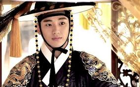 The moon that embraces the sun king lee hwon ile kadın şaman olan wol arasında geçen aşkı anlatıyor. The Moon Embracing The Sun Thinking About Books