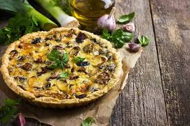 Tartes Fines Aux Cepes Et Au Parmesan Tarte Fine Tarte Aux Poireaux Alimentation