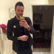 Il ragazzo, 27 anni ed ex protagonista del programma temptation island, ha riportato su instagram l'esito del tampone. Chi E Andrea Zenga Eta Altezza Peso Biografia Instagram Covid Fidanzata Alessandra Sgolastra
