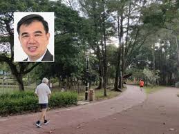 Olahraga trek dan padang biasanya dikenali sebagai olahraga atau trek dan padang. Stadium Kompleks Sukan Dan Taman Rekreasi Ditutup