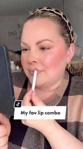 This lip combo is everything!! #lipstick #lipliner #fyp #makeuptutorial  #biggerlips #biglips #biggerlipstutorial