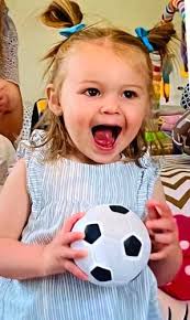 Schultz wins Right to Life Beautiful Baby contest