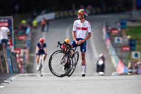 Tom pidcock has been juggling three different cycling disciplines in his first season as a professional. Tom Pidcock Wins The Men S Mtb Gold Medal At Tokyo 2020 Bike Magazine
