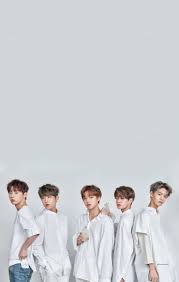 Angst, hurt, oe, daily life.summary:em không muốn đến sinchon.tại sao?/được rồi, jeonghan, mình sẽ ở đây với cậu, mình sẽ không đi nữa.jeonghan bỗng thấy lòng mình nhẹ tênh lạ thường Wanna One Guanlin Iphone Wallpapers Wallpaper Cave