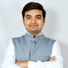 I'm thrilled to announce that I will be working as a ST Consultant for The  World Bank, who is an institution of the United Nations and aims to reduce  poverty in the