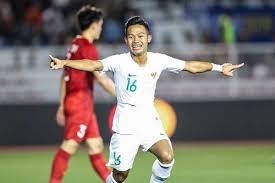 Deretan Pemain Sepak Bola Indonesia Berprofesi Sebagai Polisi, Gagah nan  Memesona | merdeka.com