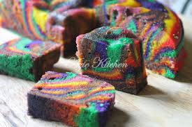 Ini adalah cara dan resepi untuk membuat kek oren bakar versi sunkist, nak cuba boleh ikut step yang diberikan dibawah. Kek Kukus Pelangi Yang Lembut Dan Lembab Azie Kitchen