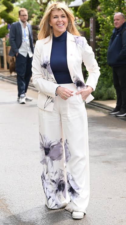 kate garraway height
