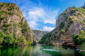 Es ist nicht zu verwechseln mit dem historischen makedonien, der flächenmäßig größten region im norden griechenlands. Geheimtipp Nordmazedonien Was Es Zu Entdecken Gibt Urlaubsguru