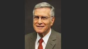 Former UF Journalism Dean Ralph Lowenstein Dies After Stroke