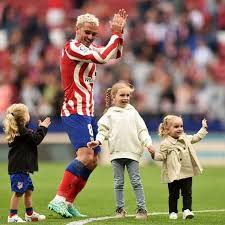 What a busy day it is for Antoine Griezmann, as 3 out of his 4 Children, Mia,  Amaro and Alba celebrate their birthdays today just before he faces  Barcelona tonight at the