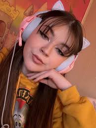 Does anyone want to play with me