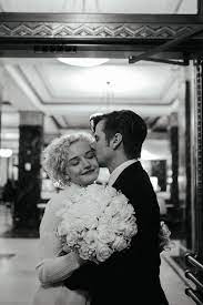 Actress Julia Garner Planned The Ideal New York City Hall Wedding Julia Garner City Hall Wedding New York City Hall 20:30 gmt, 25 march 2020 | updated: pinterest