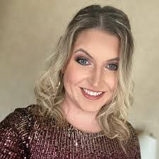 Paige Clem's Instagram, Twitter & Facebook