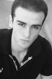 Felix Ryan actor biografia en Series Web