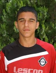 Yeni sezon hazırlıklarını sürdüren kasımpaşa, transfer çalışmalarına da devam ediyor. Aytac Kara Aytac Kara Kasimpasa