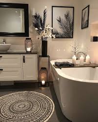 Ihr Badezimmer Neu Dekorieren Hier Sind Einige Tipps X New Ideas Kleines Bad Dekorieren Wohnung Badezimmer Badezimmer Klein