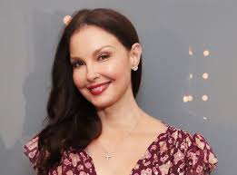 Ashley judd called critics of her appearance misogynistic savages following a stream of ugly social media messages after the actress appeared in a video for democratic presidential hopeful elizabeth. Ashley Judd In Hospital Following Catastrophic Accident In The Congo The Independent
