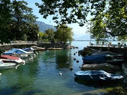 Suisse Le Lac Leman Le Petit Port Pres De Montreux Lac Leman Suisse Lac