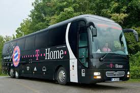 Bei dem anschlag auf den mannschaftsbus von borussia dortmund im dortmunder stadtteil höchsten wurden am abend des 11. Der Neue Man Mannschaftsbus Des Fc Bayern Munchen Bilder Autobild De
