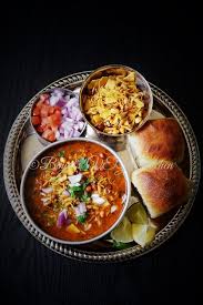 Misal Pav Binjal S Veg Kitchen Recipe Indian Food Recipes Vegetarian Indian Food Recipes Food