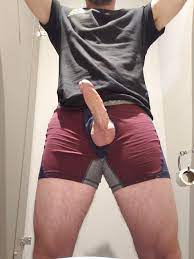Just a dad with a big ol' boner. (42) : r/DadsGoneWild