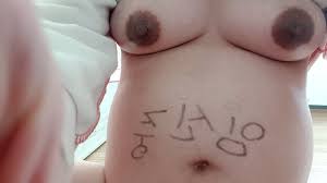 트위터 암  돼지의 매혹적인 몸짓 - 온몸을 감싸는