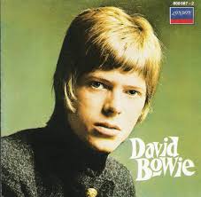It was the sixth studio album that bowie released and shows bowie with a lightning bolt painted across his face. David Bowie David Bowie 1983 Cd Discogs