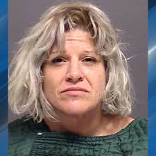 2 men killed in Clackamas County shooting, woman arrested