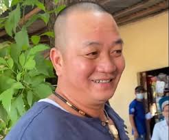 Hải Bánh tuyên bố: 'Từ nay tôi không phải giang hồ'