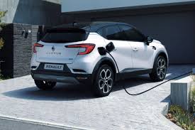 Les constructeurs asiatiques sont réputés pour être ceux qui proposent les véhicules hybrides les moins chers et c'est donc sans surprise que nous découvrons. Plan De Relance Auto Retour De La Prime Pour Les Voitures Hybrides Rechargeables