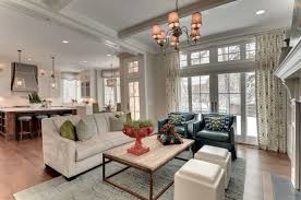 Beautiful And Cozy Living Room With Kitchen Combo Makety Gostinoj Stili Dlya Gostinyh Komnat Tradicionnaya Gostinaya