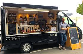 Fin Septembre Le Tout Premier Wine Truck A Debarque A Nantes Grace Au Caviste Anthony La Cave En Voyage Ce Chouett Food Truck Beer Truck Mobile Coffee Shop