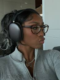 Alaysha Johnson (@imjustlaylay) • Instagram photos and videos