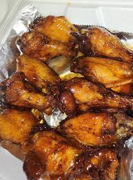 As a New Jersey native and seasonal New Yorker I talk pizza at least once a  week. Put your top 10 list in the comments and let the group debate. Here's  mine: