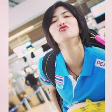 ปลื้มจิตร์ ถินขาว หรือหน่อง รู้จักกันดีในฐานะนักวอลเลย์บอลทีมชาติโดยเริ่มเล่นวอลเลย์บอลตั้งแต่อายุ 14 ปี ซึ่งถือเป็นตัวอย่างที่ดีอย่างมาก. à¸›à¸¥ à¸¡à¸ˆ à¸•à¸£ à¸– à¸™à¸‚à¸²à¸§ à¸›à¸£à¸°à¸§ à¸•