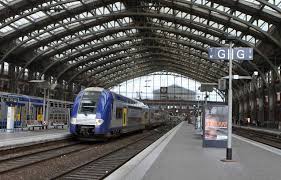 Cette grève du rail et les mouvements sociaux qui se multiplient par ailleurs ont conduit emmanuel la série de grèves prévues à air france et à la sncf pèse déjà sur l'activité touristique française. Sncf Un Appel A Une Greve Nationale Le 1er Juillet Un Mouvement En Ile De France Attendu Lundi