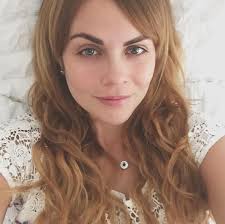Laura carmine was born on april 1, 1983 in puerto rico. Bella Y Sin Makeup Laura Carmine Se Suma A Las Famosas Sin Maquillaje Con Un Natural Look Photo 1