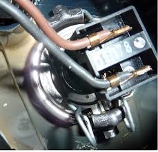 2016 citroen picasso change key battery how to. Comment Faire Pour Changer Ampoule Feu Croisement Sur C4 Resolu Mecanique Entretien Et Pannes Linternaute Com