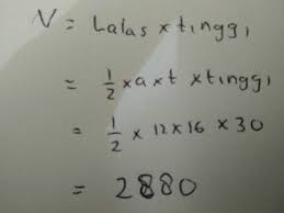 Jika tinggi prisma adalah 20 cm. Alas Sebuah Prisma Berbentuk Segitiga Siku Dgn Panjang Sisi 12 Cm 16 Cm 20 Cm Tinggi Prisma Brainly Co Id