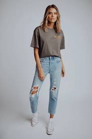 How To Style Graphic Tees Clad Cloth Jeans And T Shirt Outfit Clad And Cloth T Shirt And Jeans