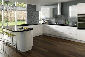 Kitchen cabinet doors handleless white gloss. 17 White And Simple High Gloss Kitchen Designs Home Design Lover