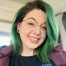 Julia Depew's Instagram, Twitter & Facebook