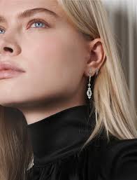 Hope Gold, diamonds and emeralds