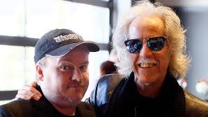 Christi Conroy's Instagram, Twitter & Facebook