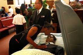 Chicago had 658 murders in 2017, 567 in 2018 and 492 in 2019, according to chicago police records. Chicago 75 Of Murdered Are Black 71 Of Murderers Are Black Intellectual Takeout