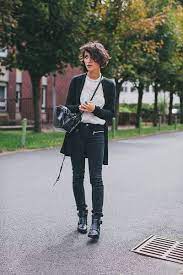 Sur son blog, elle parle de mode, de beauté et de ses différents coups de cœur. Theclotheshorse Et Pourquoi Pas Coline Fashion Short Hair Styles Style