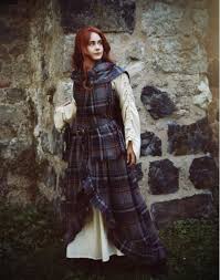 Weiterhin verlangte das schottische gesetz lediglich eine erklärung im beisein von zwei zeugen, die findige heiratswillige. 25 Wedding Of Scots Ideen Tartan Hochzeit Schottisches Kleid Kleider