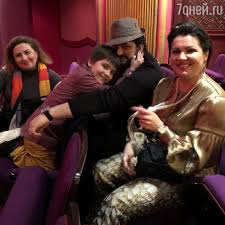 Anna met her first love in 2008. Anna Netrebko And Yusif Eyvazov Expelled From The Theater Haqqin
